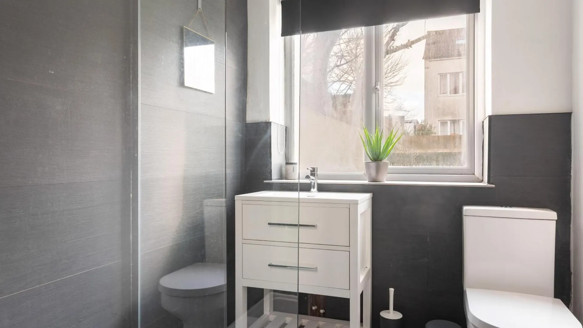 Two Bedroom Apartment By Brookland Stays Serviced Accommodation Short Lets Brighton With Free Wifi